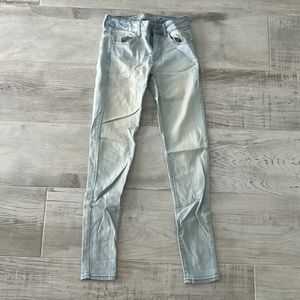 American Eagle light wash skinny jeans size 0 long